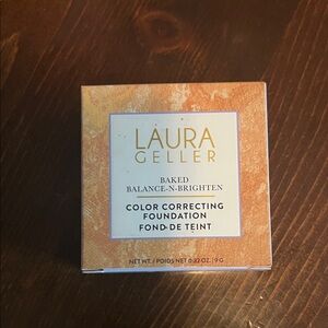 Laura Geller Baked Balance-N-Brighten Foundation - Warm Beige